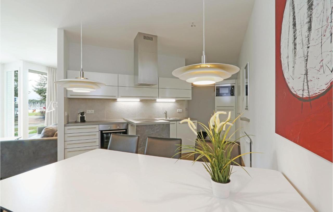 2 Bedroom Cozy Apartment In Luebeck Travemuende ภายนอก รูปภาพ