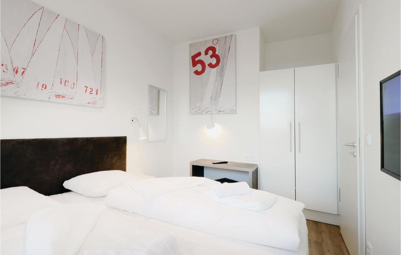 2 Bedroom Cozy Apartment In Luebeck Travemuende ภายนอก รูปภาพ