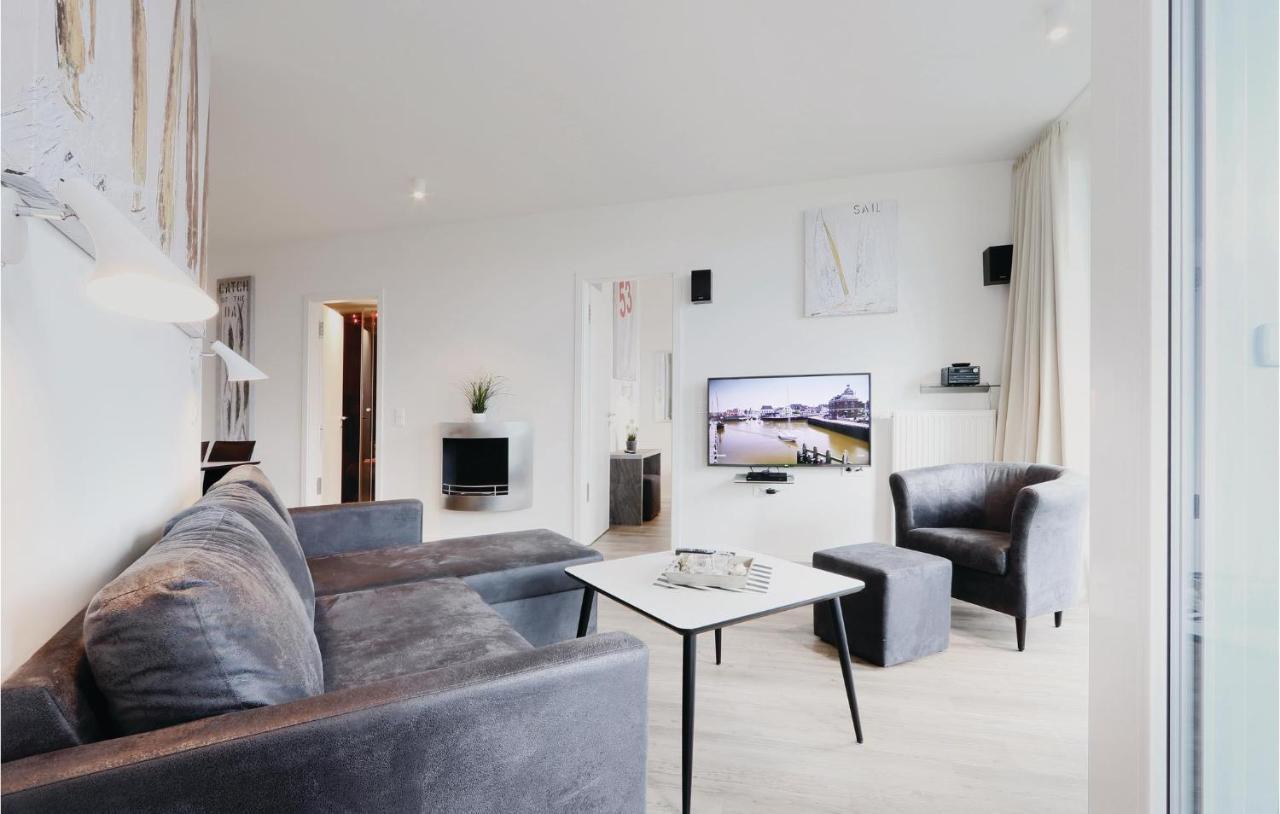 2 Bedroom Cozy Apartment In Luebeck Travemuende ภายนอก รูปภาพ