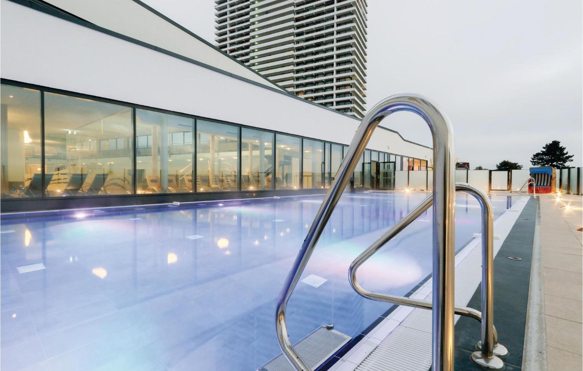 2 Bedroom Cozy Apartment In Luebeck Travemuende ภายนอก รูปภาพ